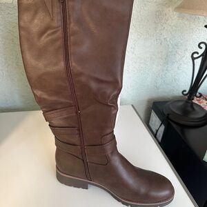 Brown Knee-High Leather Boots